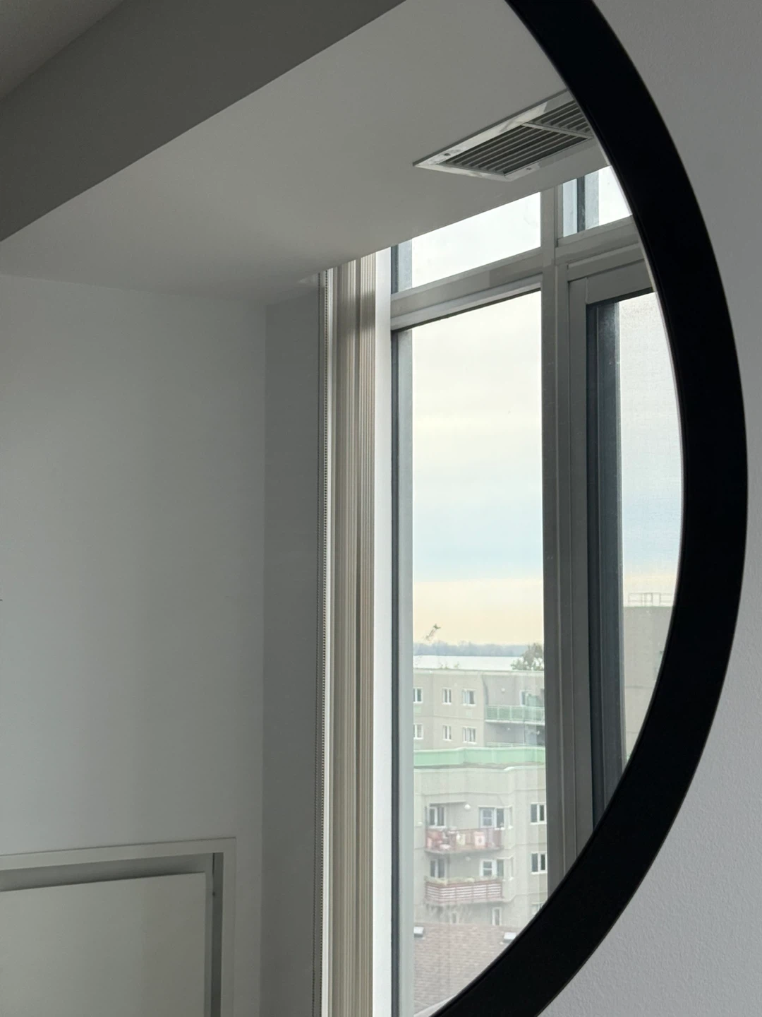 Round Black Framed Mirror - photo 3