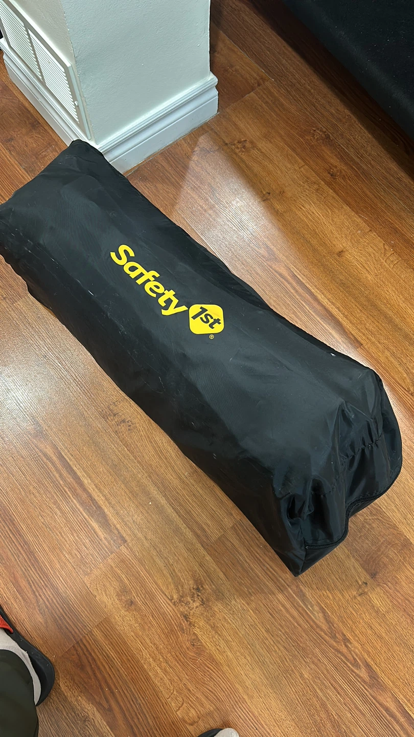 Safety 1st Playard - Great Condition! - photo 2