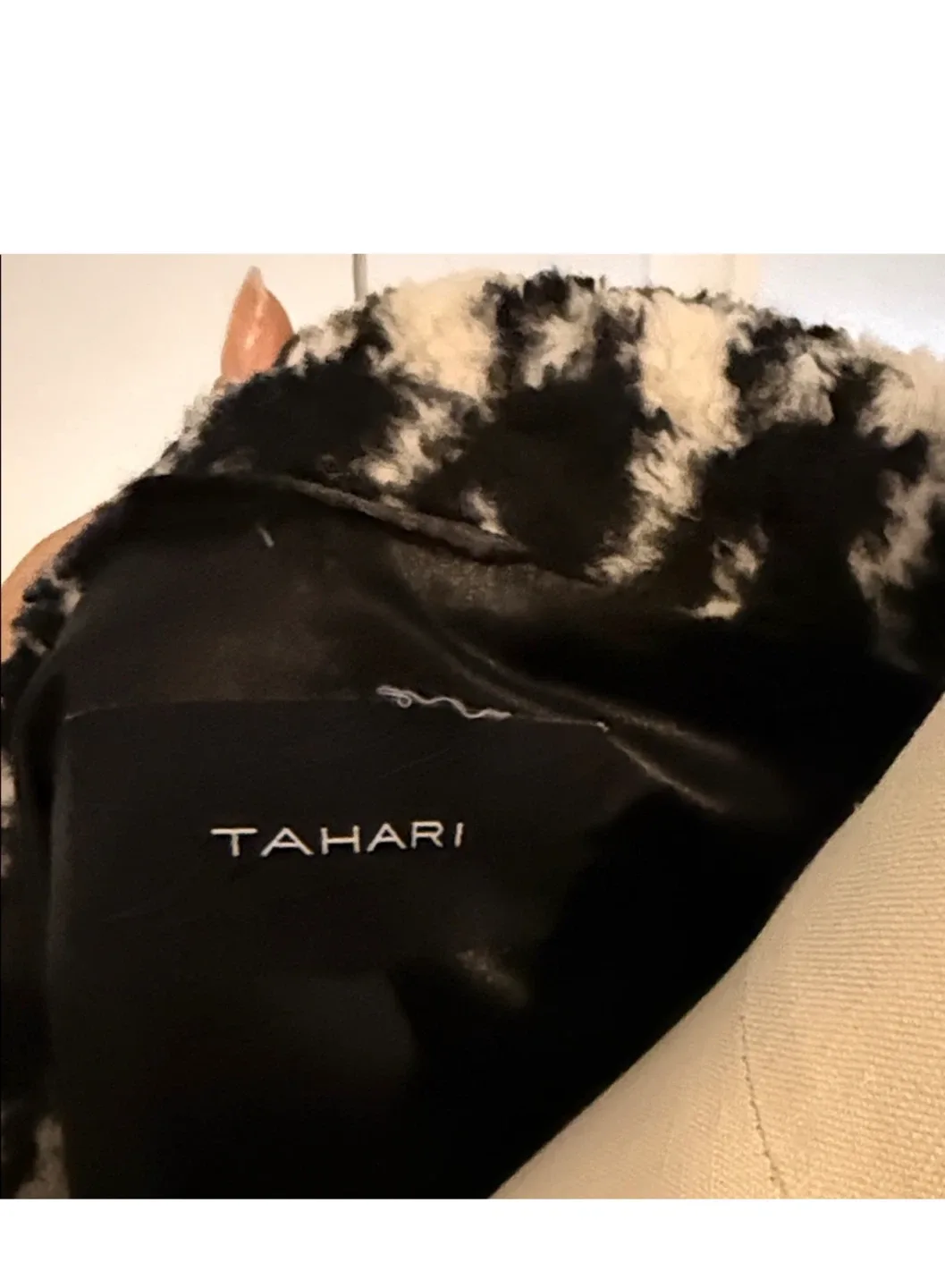 Tahari Black & White Houndstooth Coat image indicator(3)
