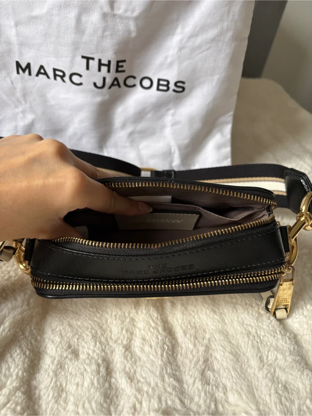Marc Jacobs Snapshot Camera Bag image indicator(6)