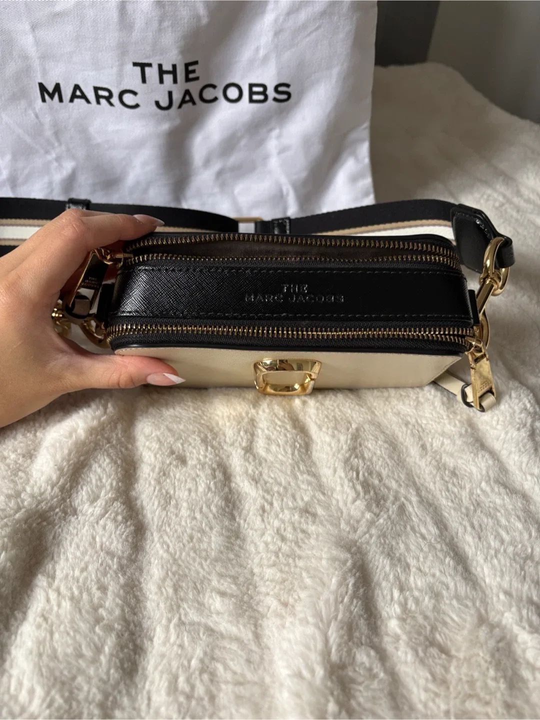 Marc Jacobs Snapshot Camera Bag image indicator(5)