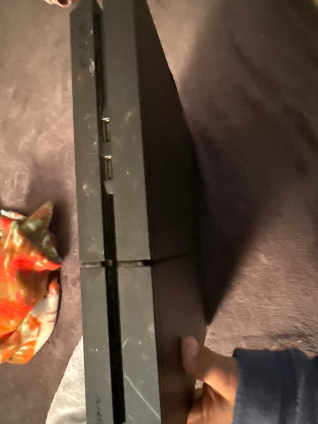 PlayStation 4 Console & Controllers image indicator(5)