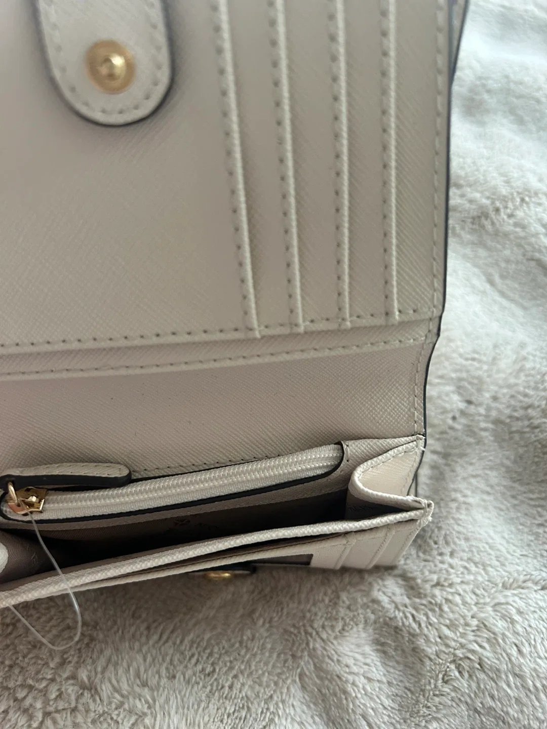 Michael Kors Wallet - Lt Cream image indicator(4)