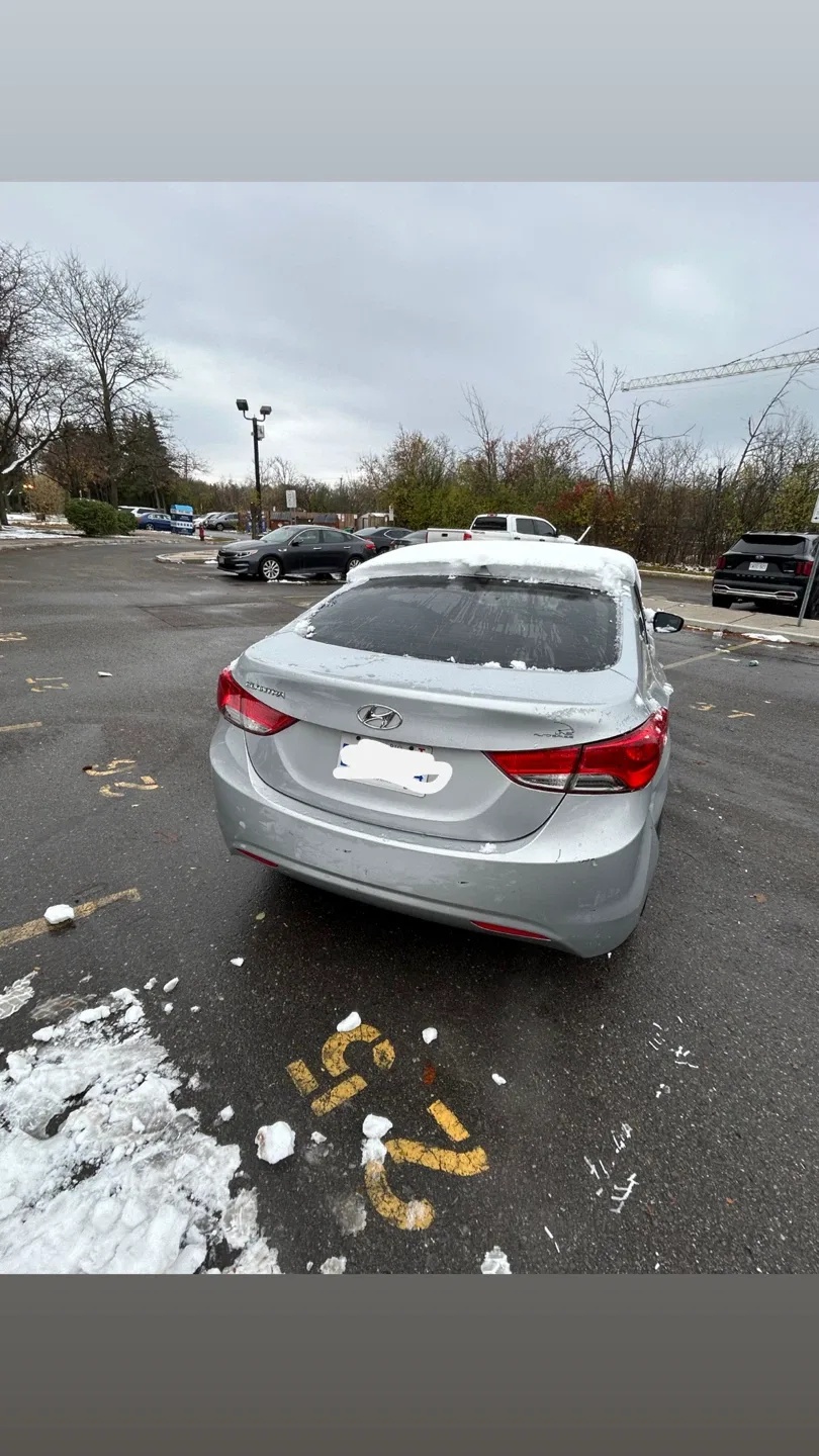 2012 Hyundai Elantra - Silver image indicator(3)