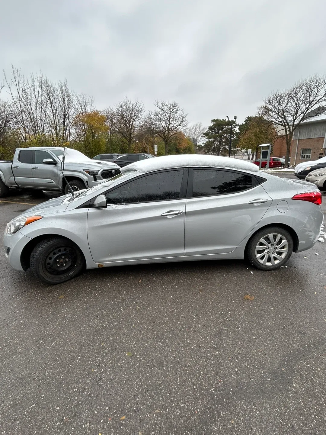 2012 Hyundai Elantra - Silver image indicator(6)