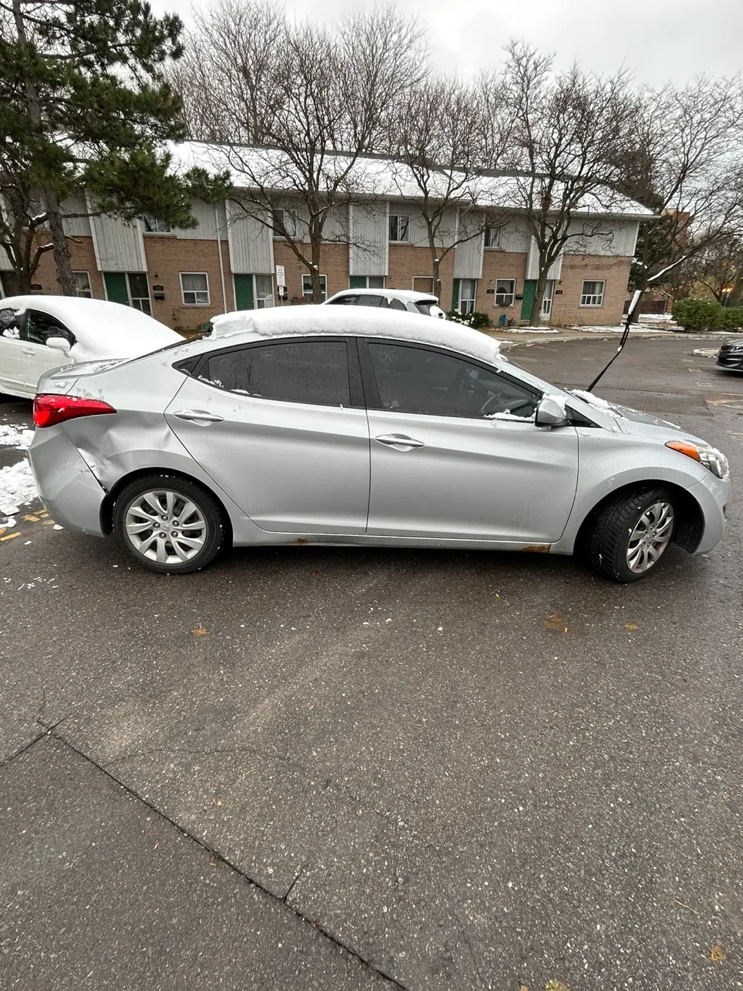 2012 Hyundai Elantra - Silver image indicator(5)