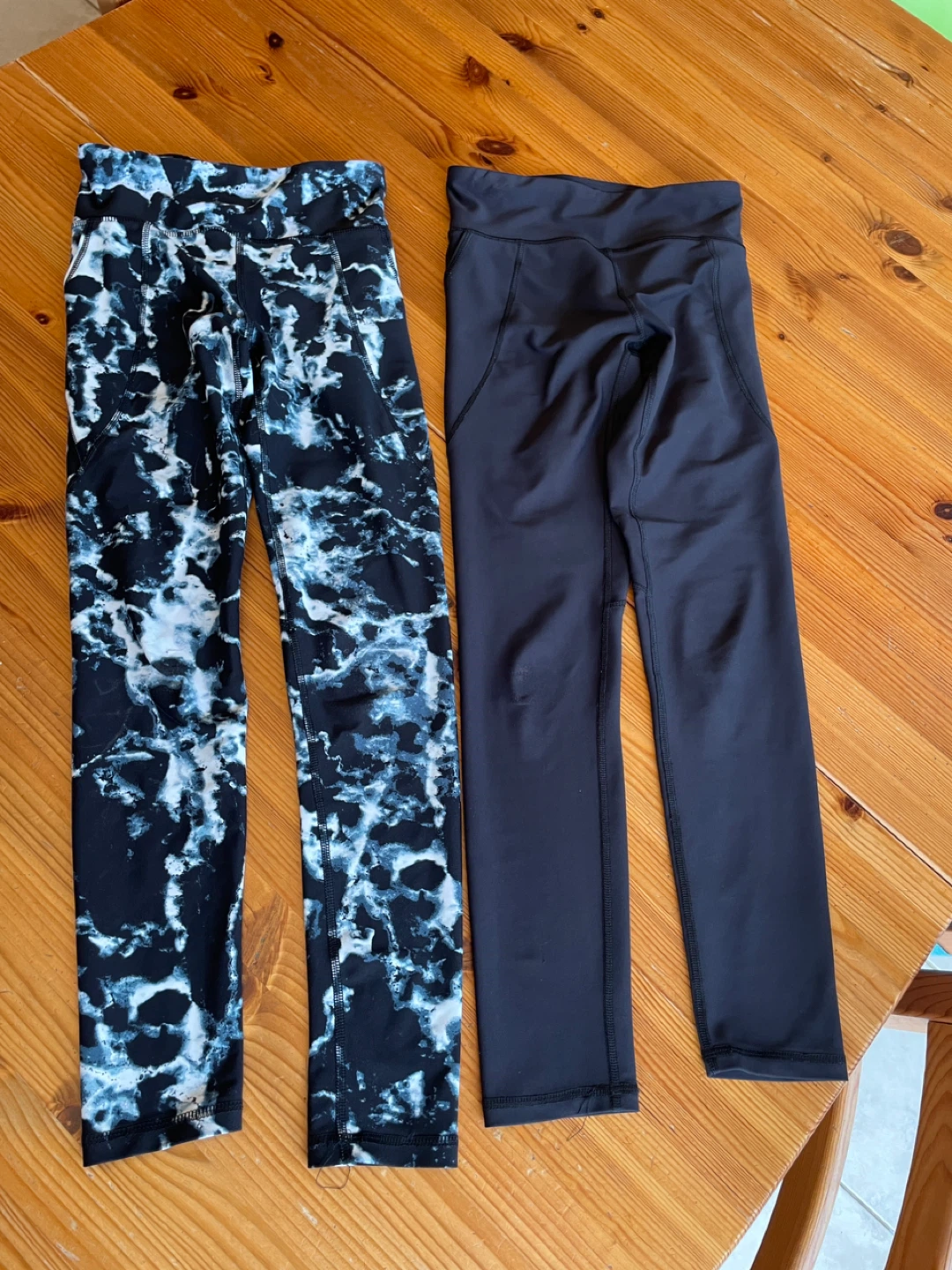 Old Navy Girl's Athletic Leggings with pockets - Size 8
