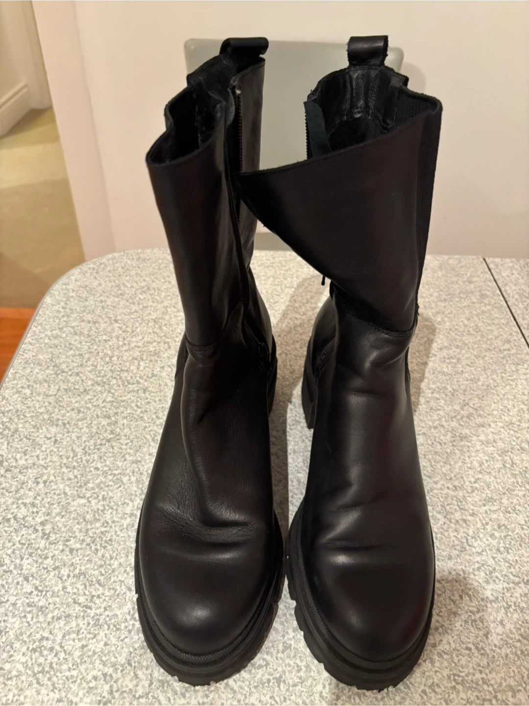 Black Leather Chelsea Boots - 41 EU - photo 2