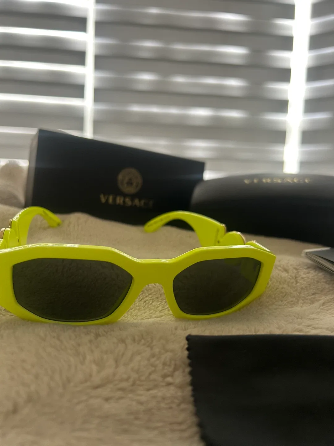Versace Yellow/Green Sunglasses with International Warranty image indicator(4)