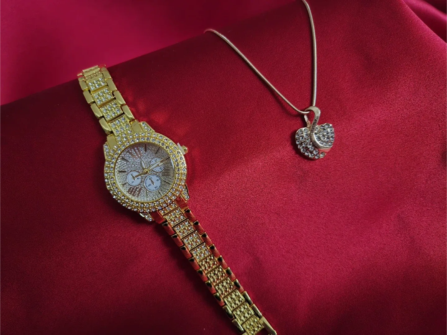 Gold-tone Jewelry Set image indicator(2)