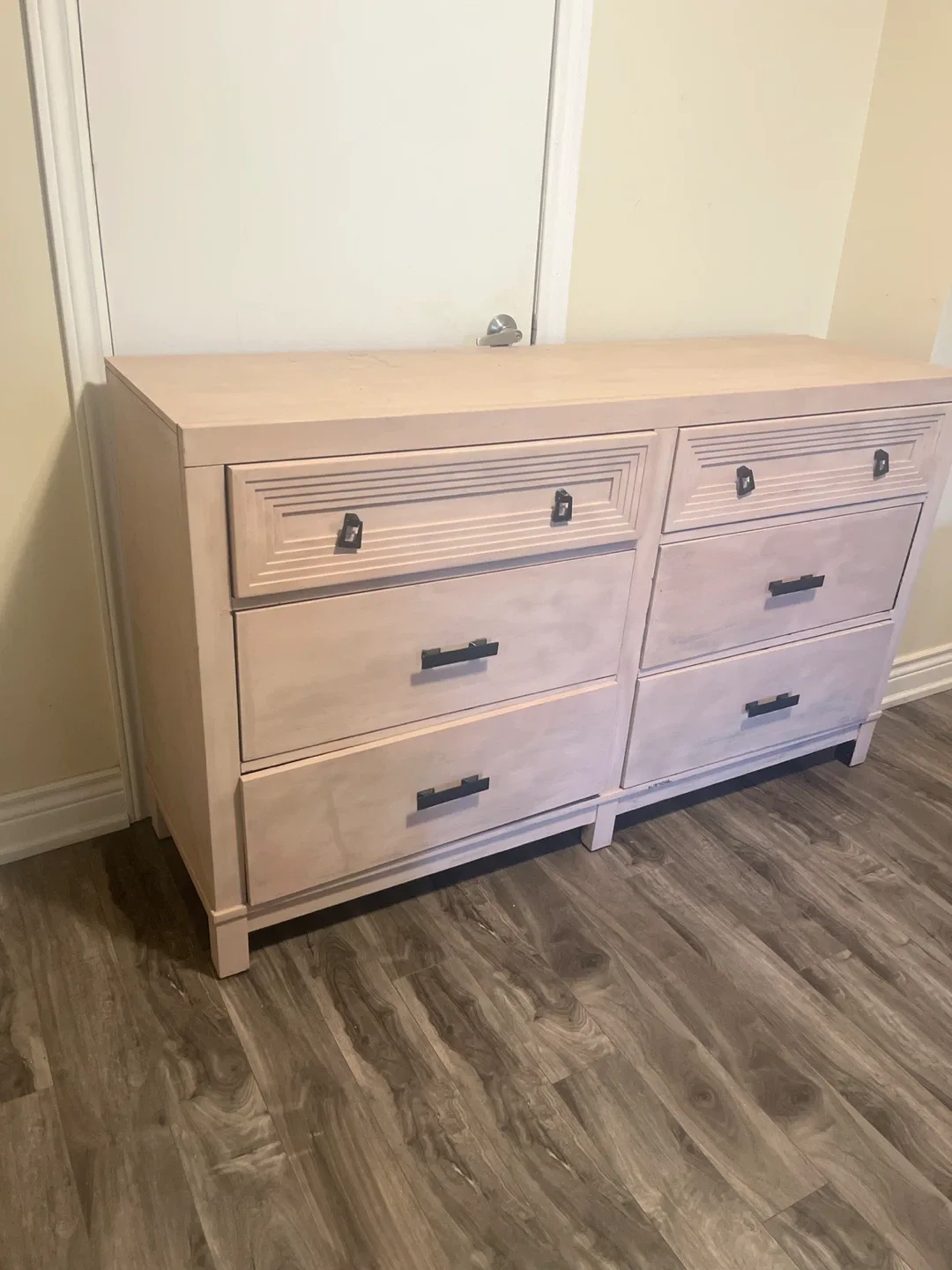 Light Pink 6-Drawer Dresser image indicator(3)