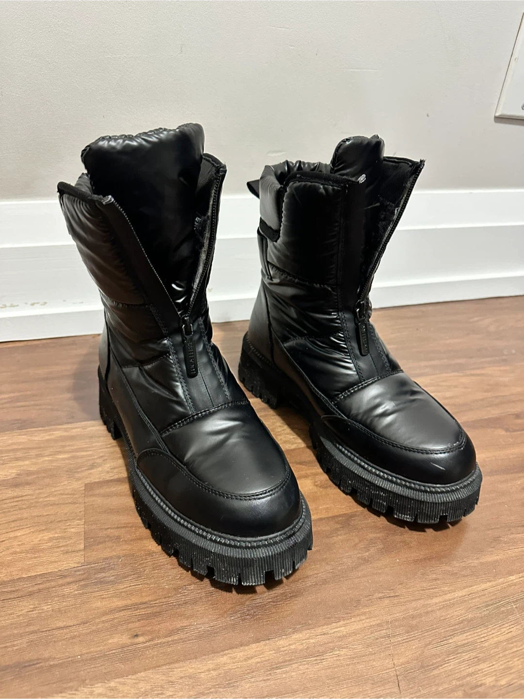 Luca Ferri Black Winter Boots - Size 8