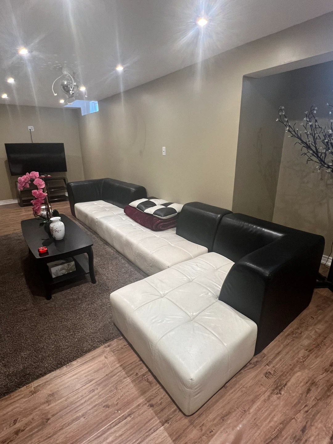 Black & White Sectional Sofa - Leather