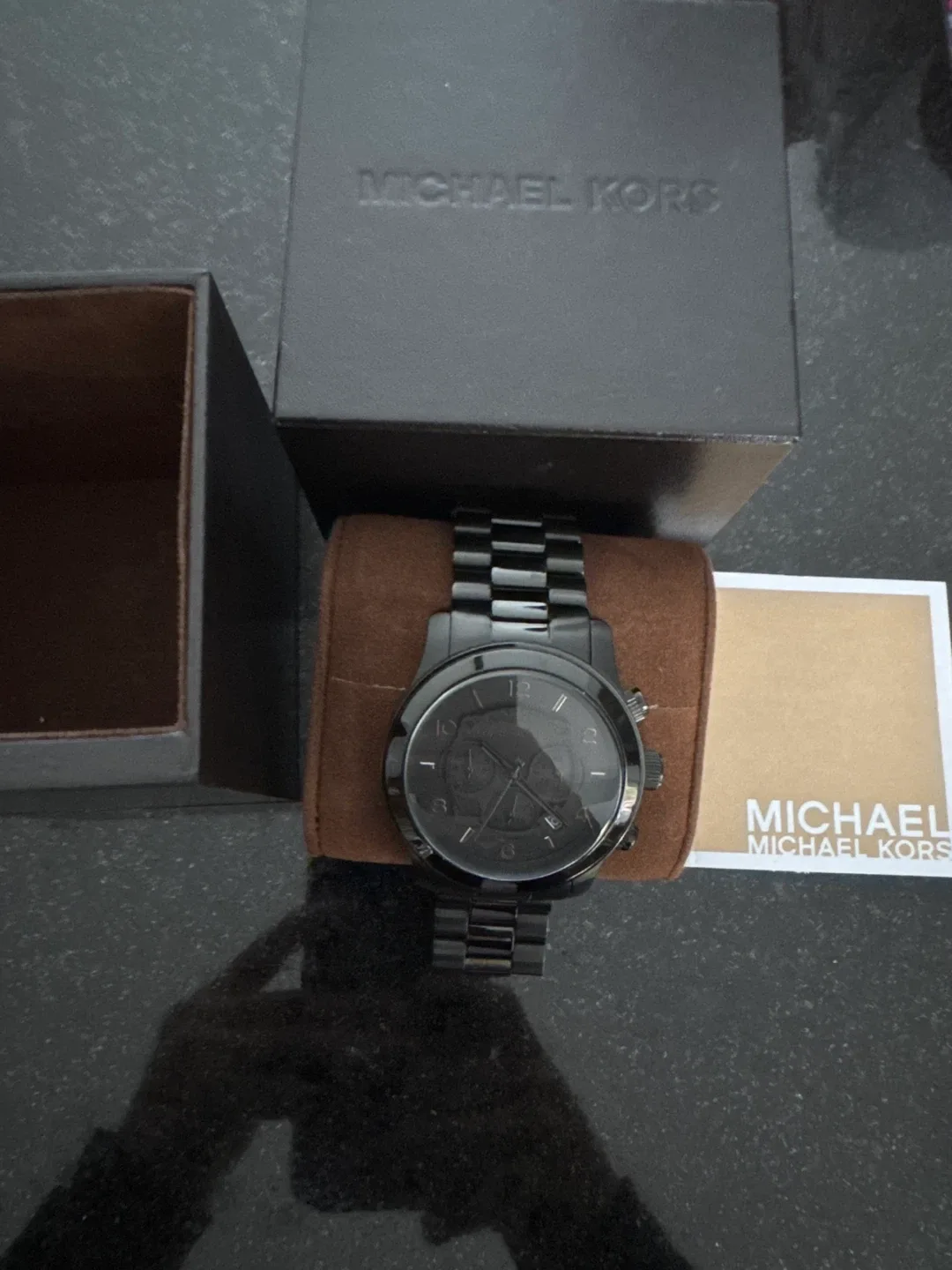 Michael Kors Men's Black Chronograph Watch image indicator(3)