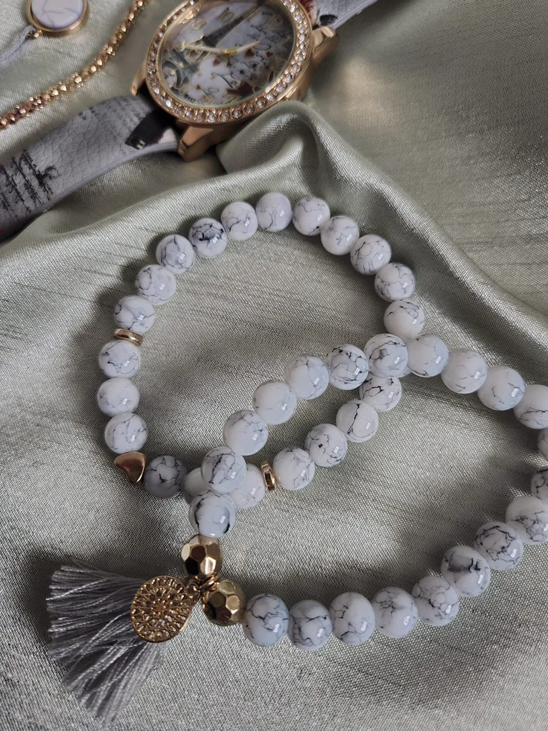 Watch and bracelets image indicator(3)