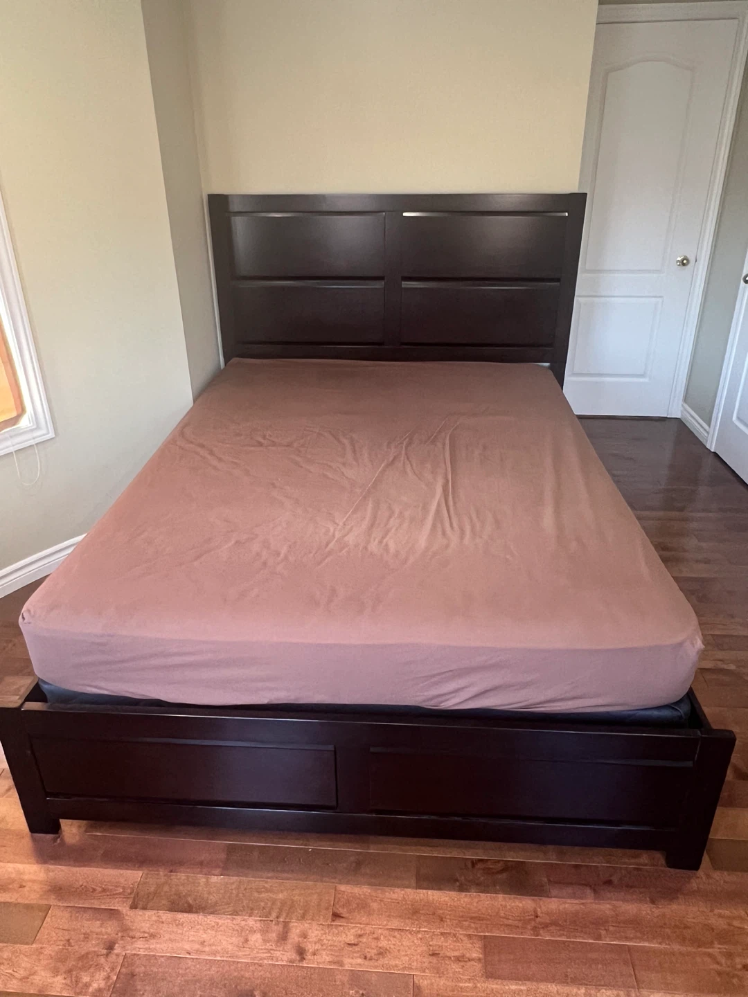 Dark Brown Queen Size Bed Frame