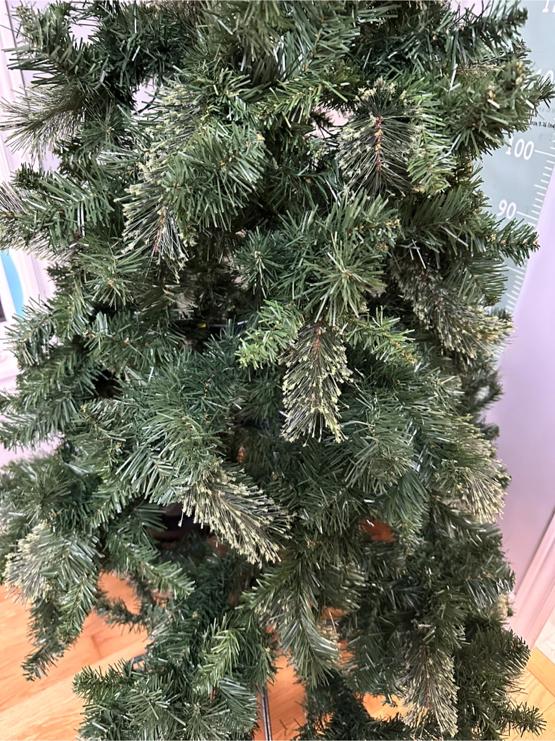 Free Artificial Christmas Tree - photo 2