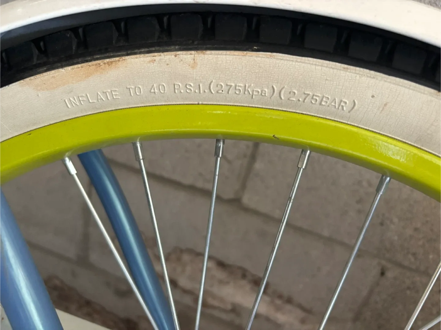 Huffy Cruiser Bike - Light Blue & Yellow image indicator(9)