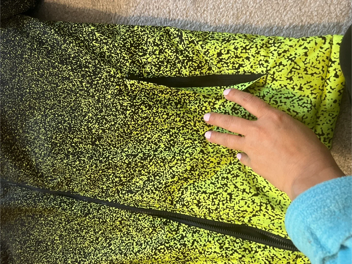 Under Armour Cold Gear Youth Lg Jacket image indicator(7)