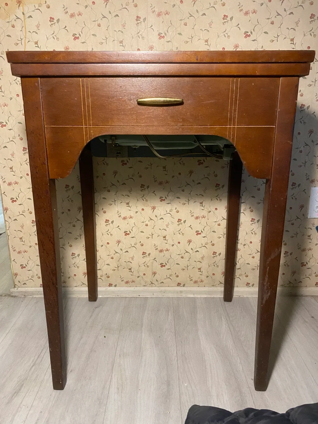 Vintage Singer Sewing Machine image indicator(9)