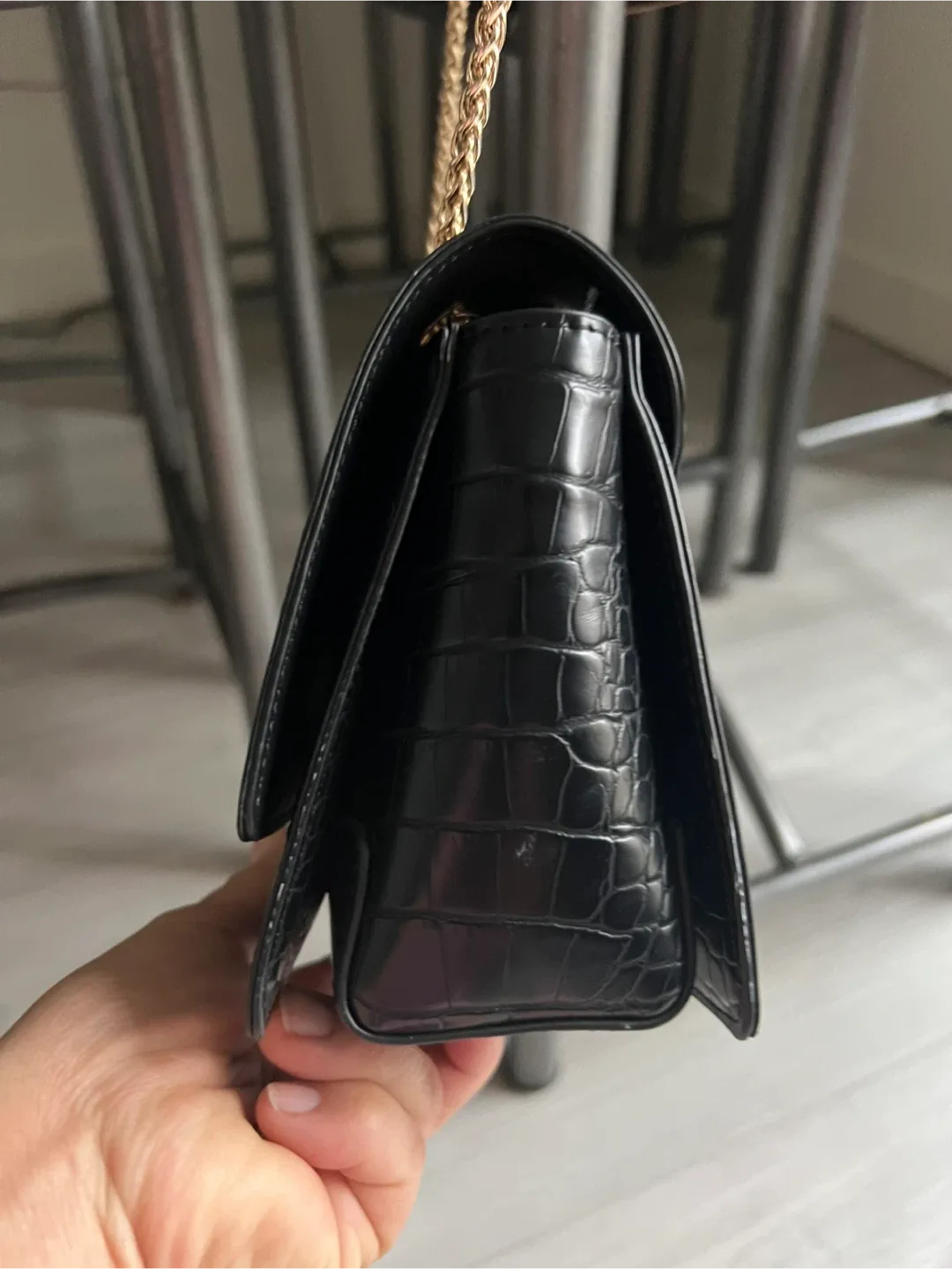 ALDO Black Crossbody Bag image indicator(5)