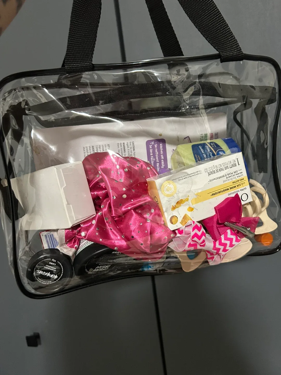 Care package for mom and toddler image indicator(2)