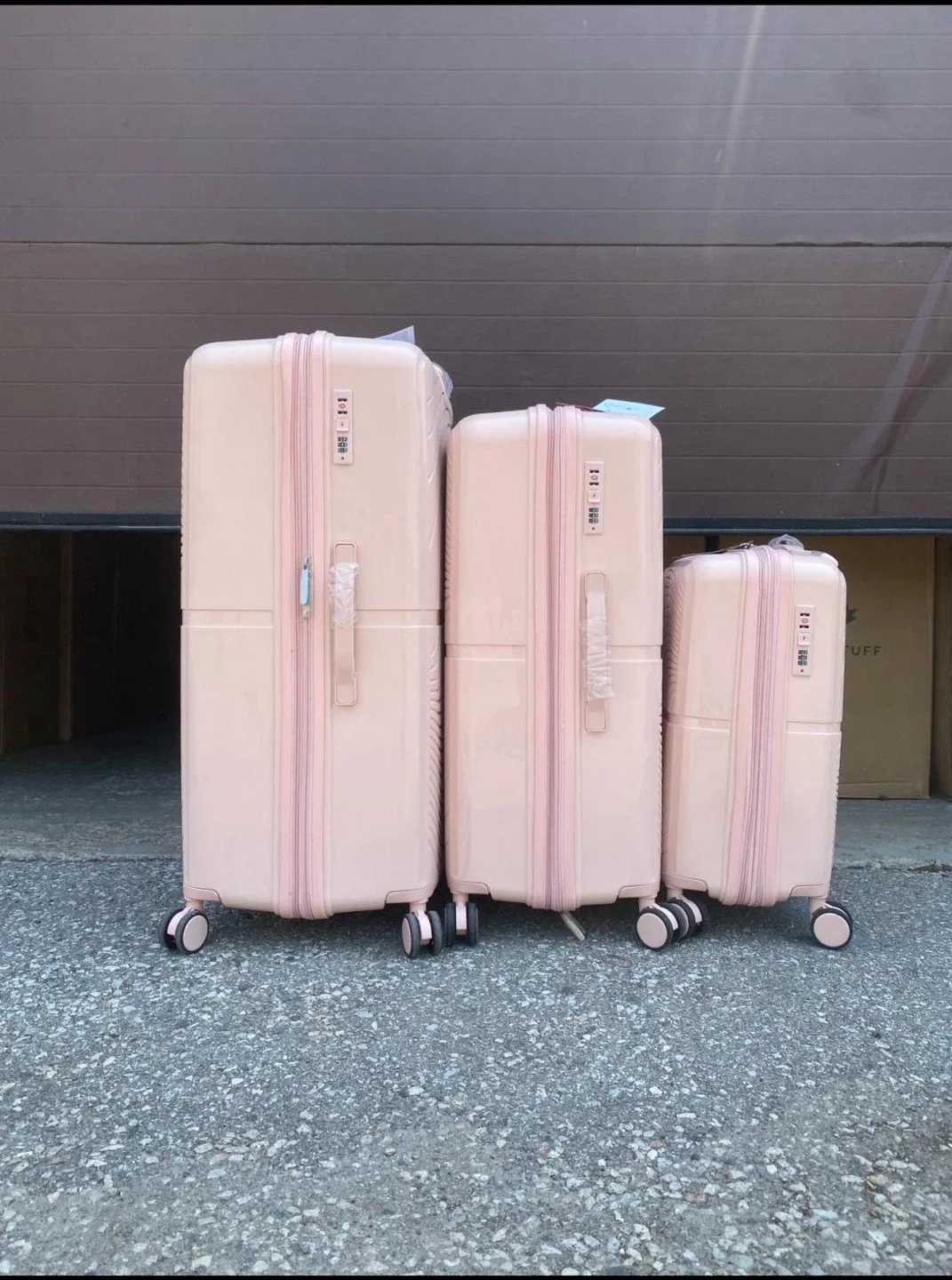 Luggage Set - 20/24/28 inch - Rose Gold & Black image indicator(2)