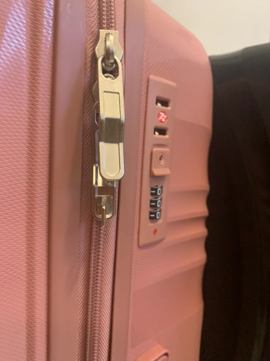 Luggage Set - 20/24/28 inch - Rose Gold & Black image indicator(6)