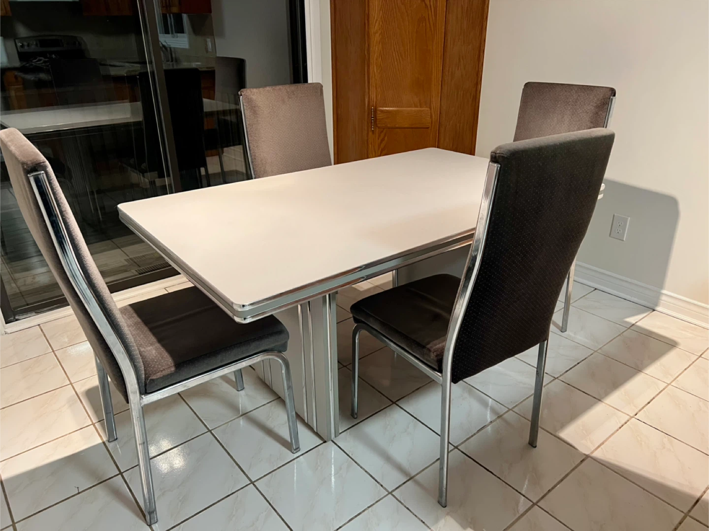 Modern grey Dining Table Set with 4 Chairs