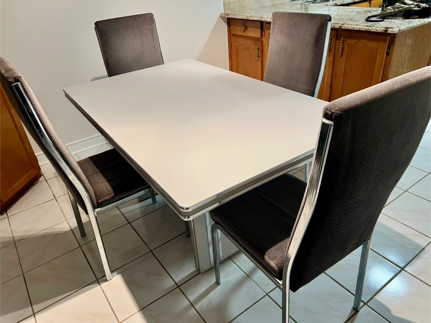 Modern grey Dining Table Set with 4 Chairs - photo 2