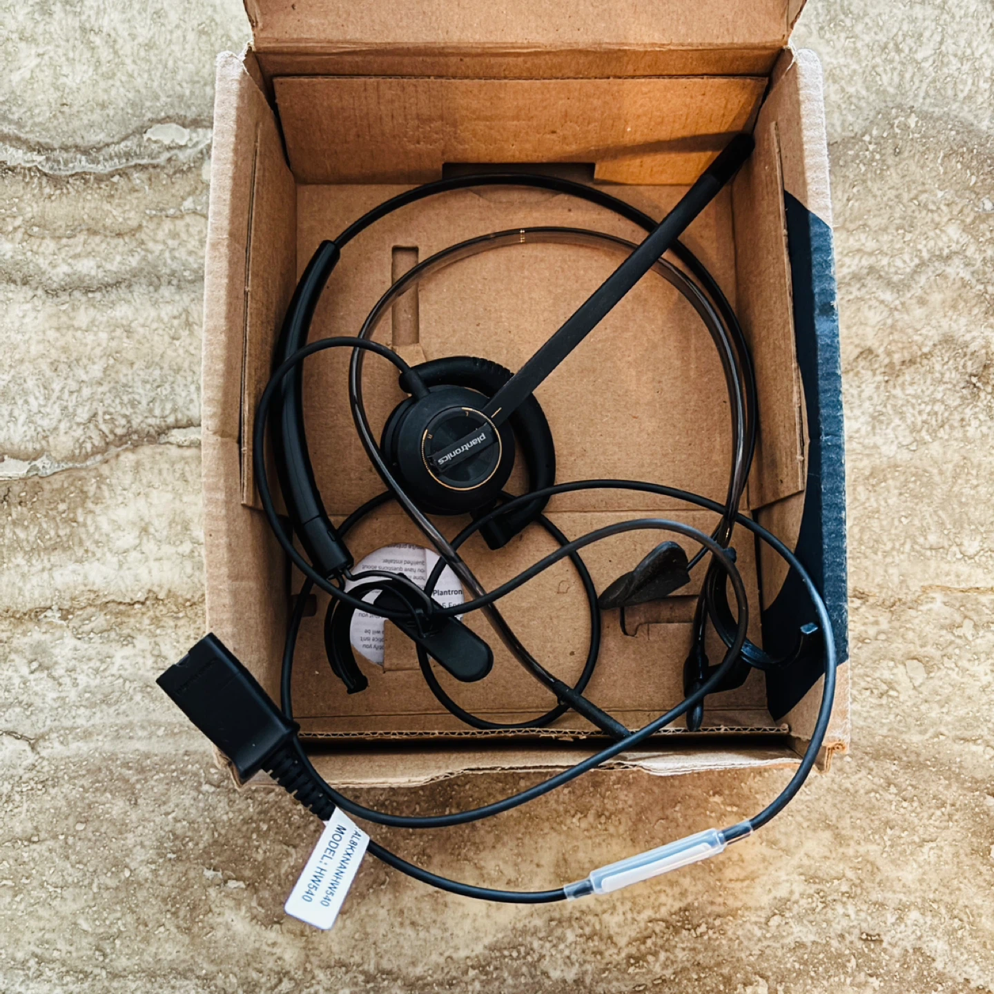 *New* $140+ Plantronics EncorePro 540 Customer Service Headset - photo 2