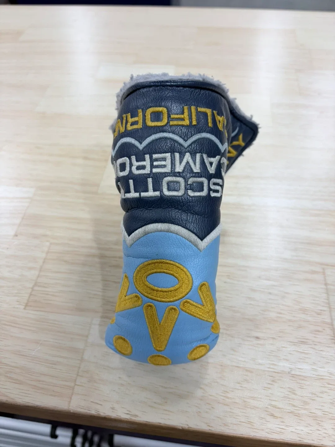 Scotty Cameron Titleist Putter Headcover image indicator(2)