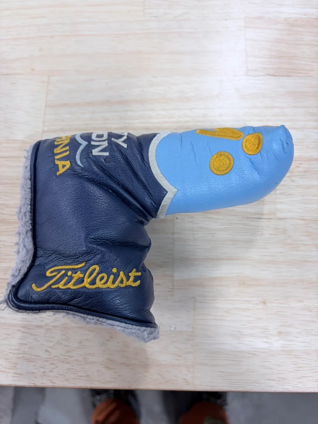 Scotty Cameron Titleist Putter Headcover image indicator(4)