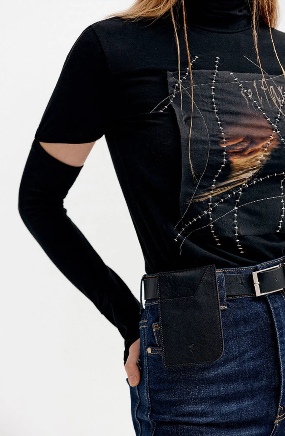 YUSE - DETACHABLE WARMER POLA STITCH T-SHIRT - photo 2