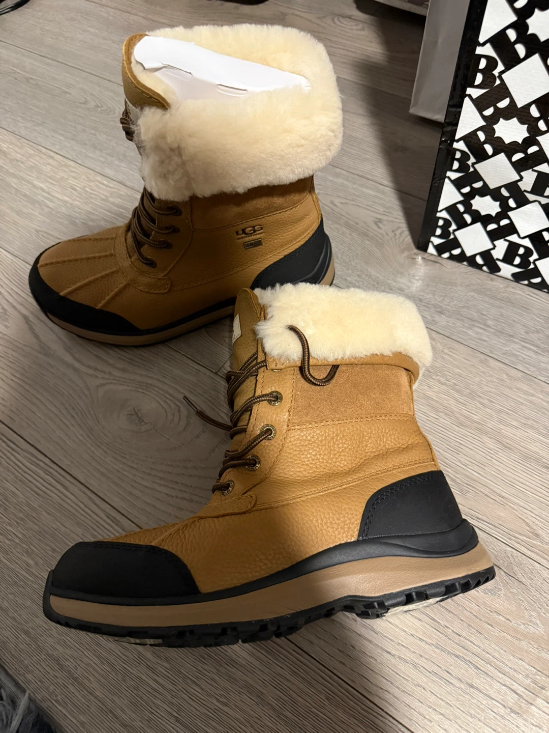 UGG Waterproof Insulated Boots, Size 8 - photo 2