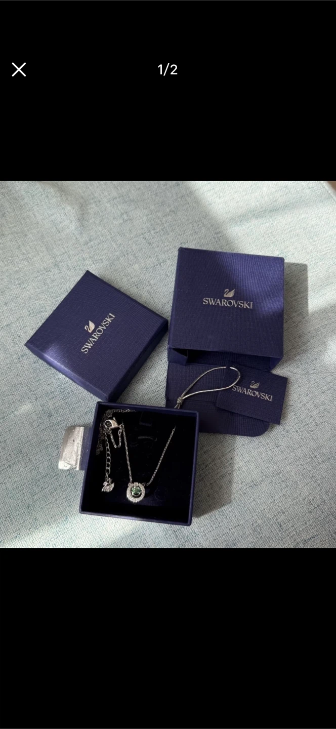 Swarovski Necklace w/o box