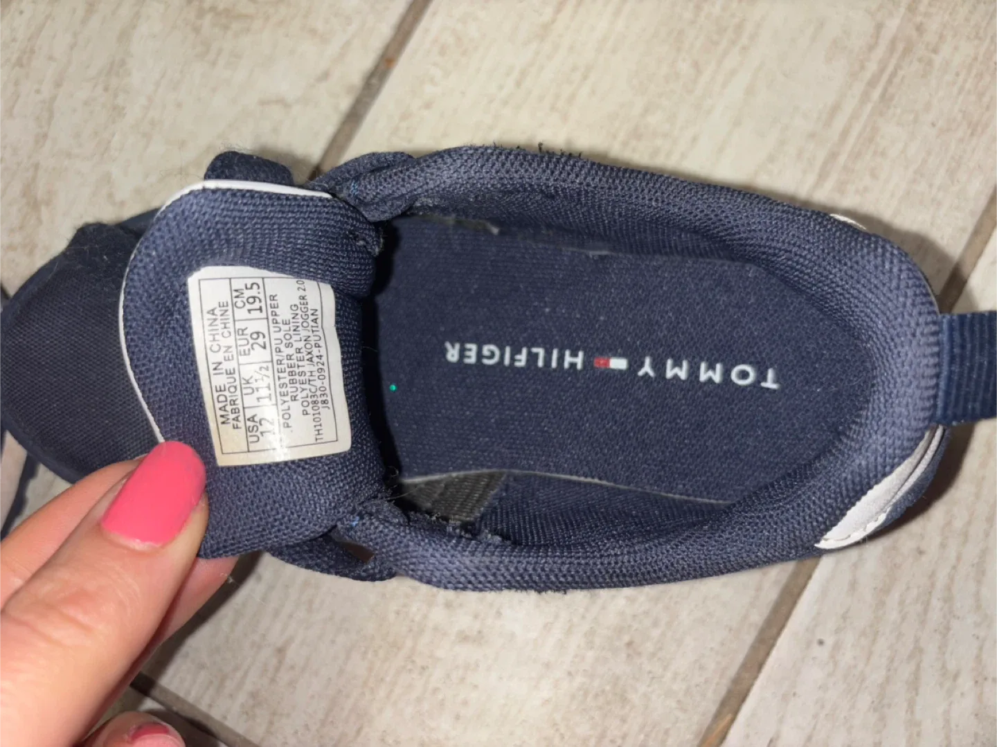 Tommy Hilfiger Sneakers - Size 11.5 (Kids) image indicator(3)