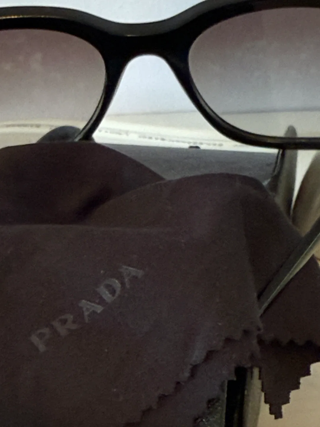 Prada Black Sunglasses with Case( BP22764536) image indicator(5)
