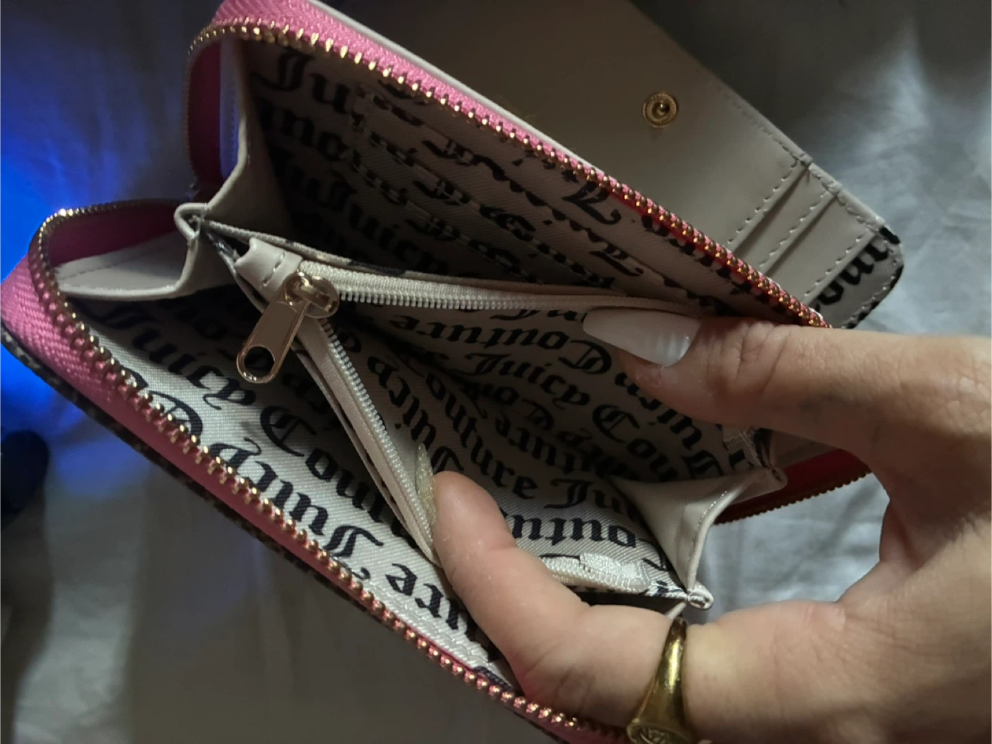 Juicy Couture Wallet - photo 3