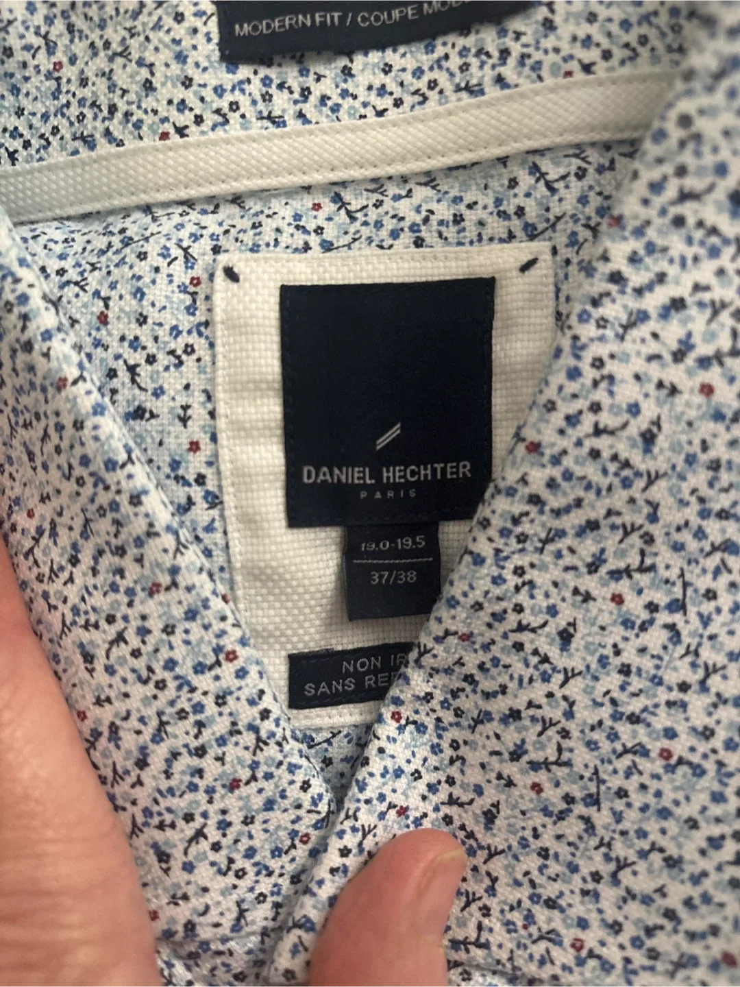 Daniel Hechter Dress Shirt, neck 19.0 Size 37/38 image indicator(2)