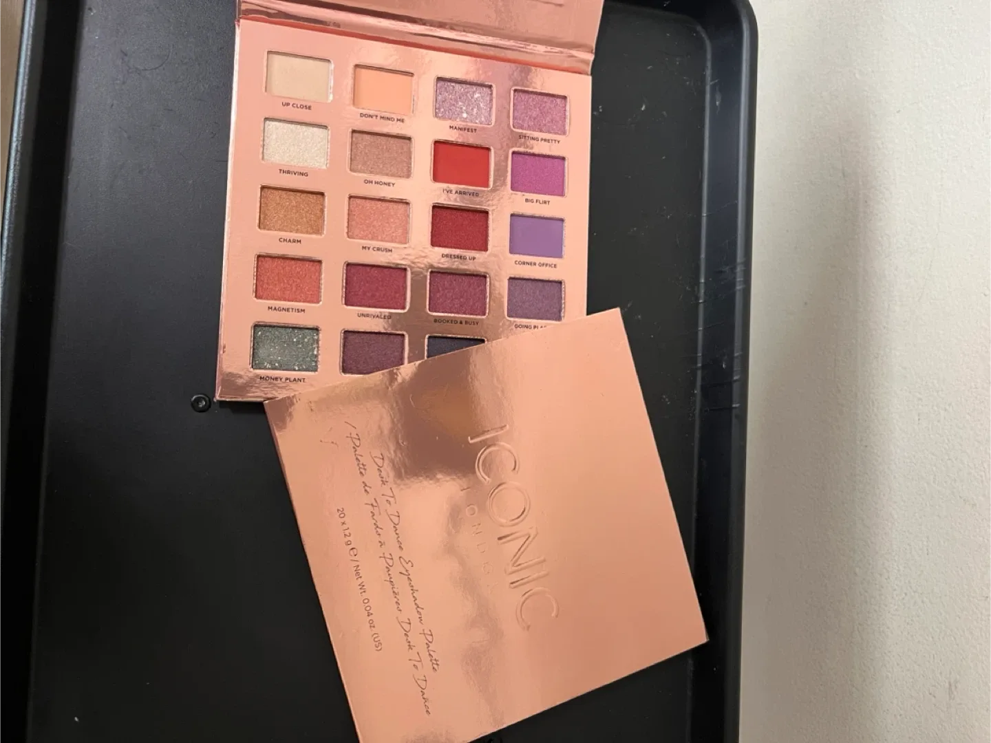 Iconic London Dawn To Dance Eyeshadow Palette image indicator(2)