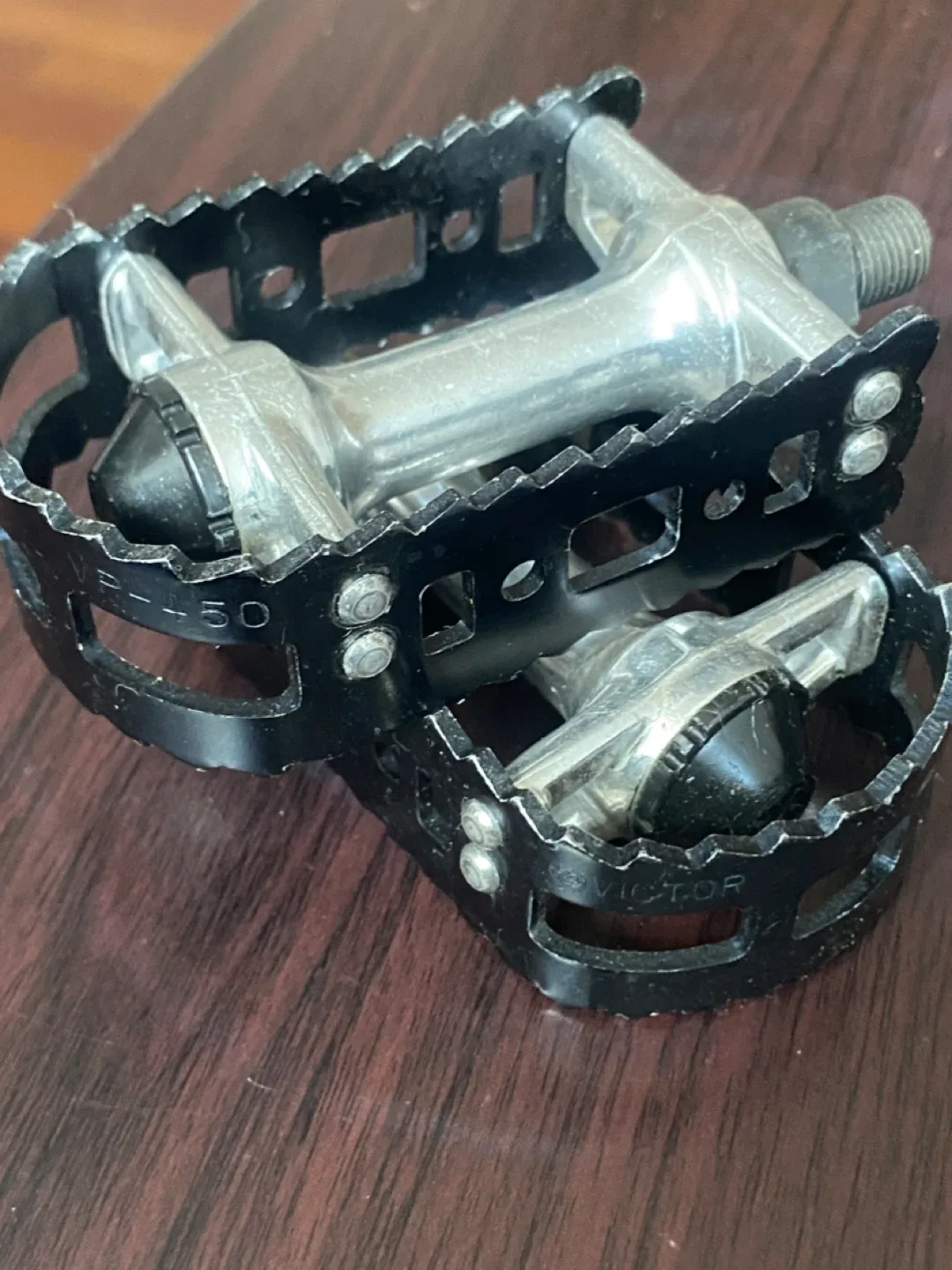 Victor VP-450 Bike Pedals image indicator(2)