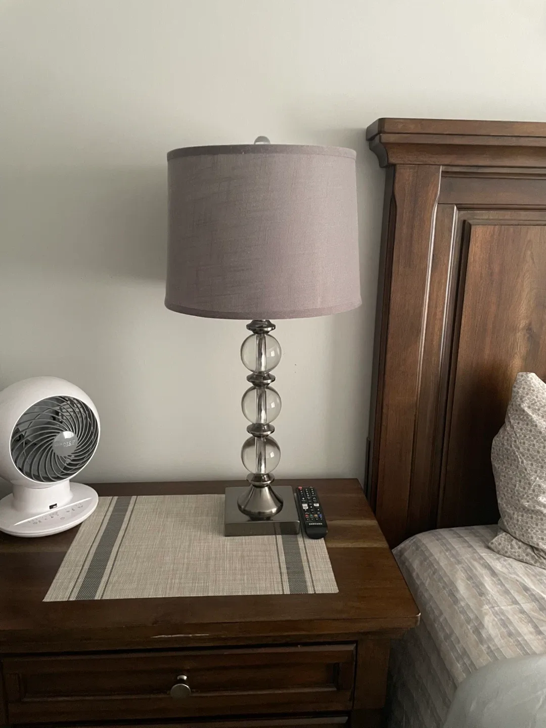 Table Lamp with Glass Ball Design image indicator(2)