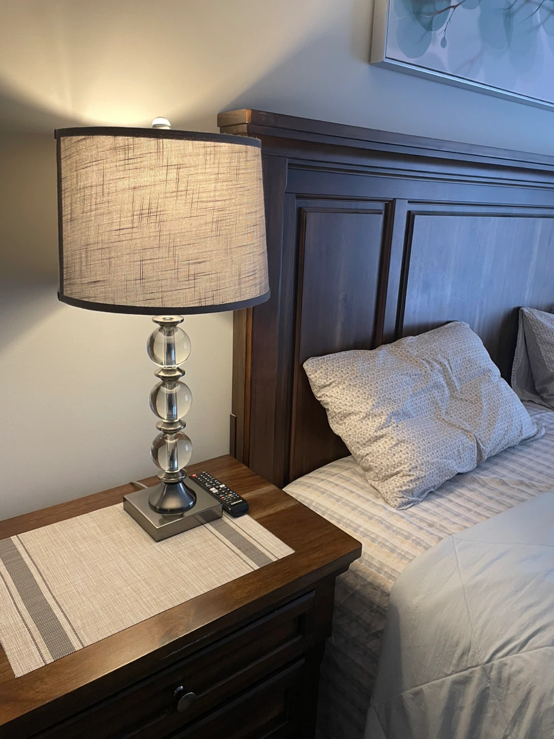 Table Lamp with Glass Ball Design - photo 3