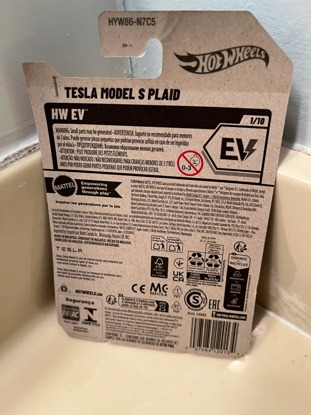 Hot Wheels Tesla Model S Plaid 9/250 image indicator(3)