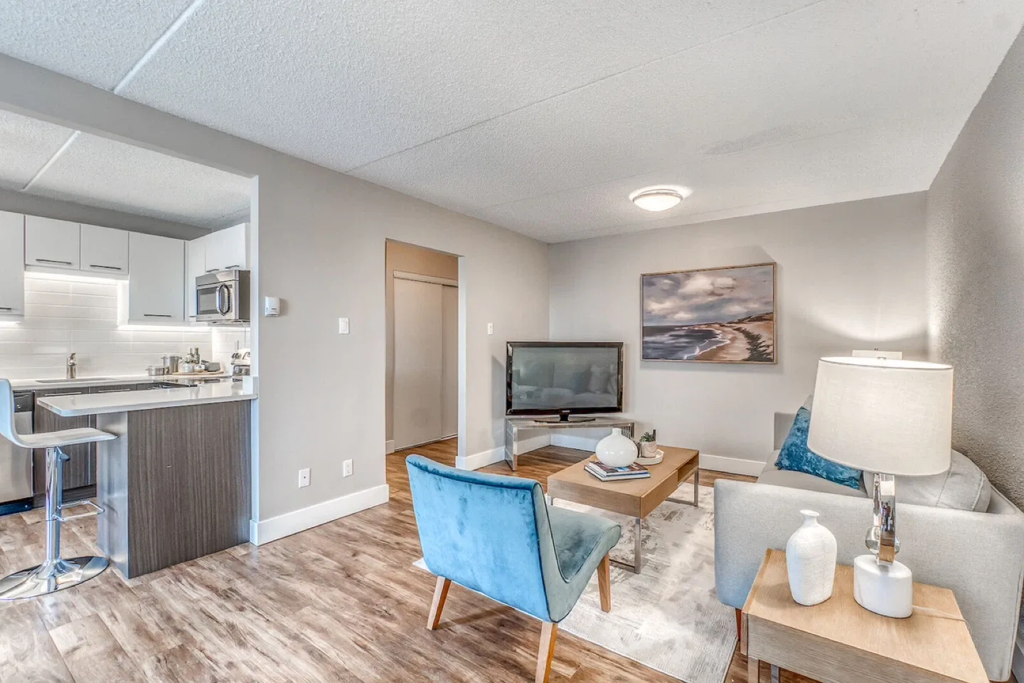 2-Bed Apartment Lease takeover (Downtown) image indicator(5)