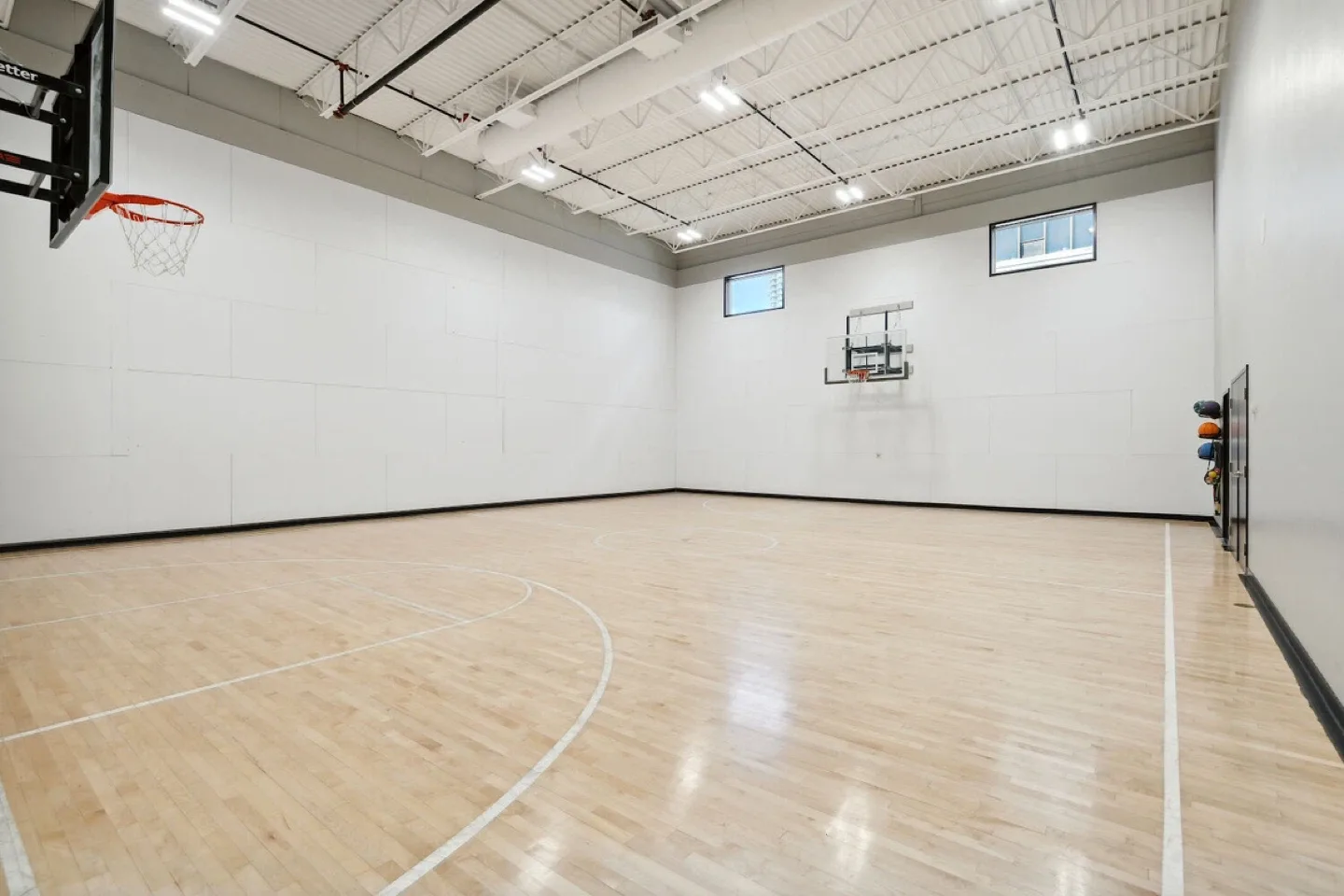 2-Bed Apartment Lease takeover (Downtown) image indicator(10)