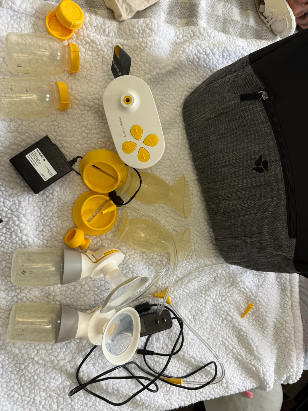 Medela Pump In Style Breast Pump - photo 2