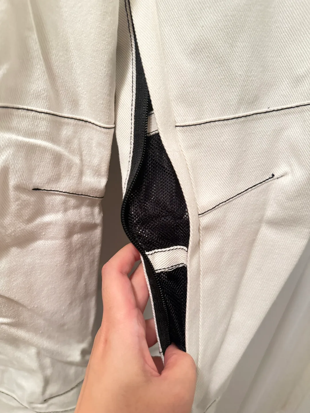 White denim Snow Pants - Size L image indicator(5)