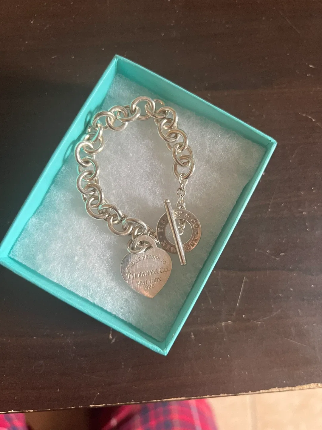 Tiffany & Co. Return to Tiffany Heart Toggle Bracelet image indicator(3)